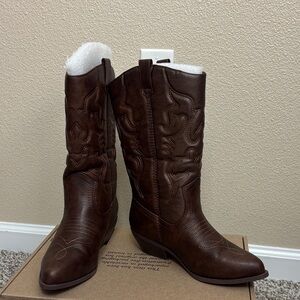 Soda Brown Western Cowboy Boots 9 Wide